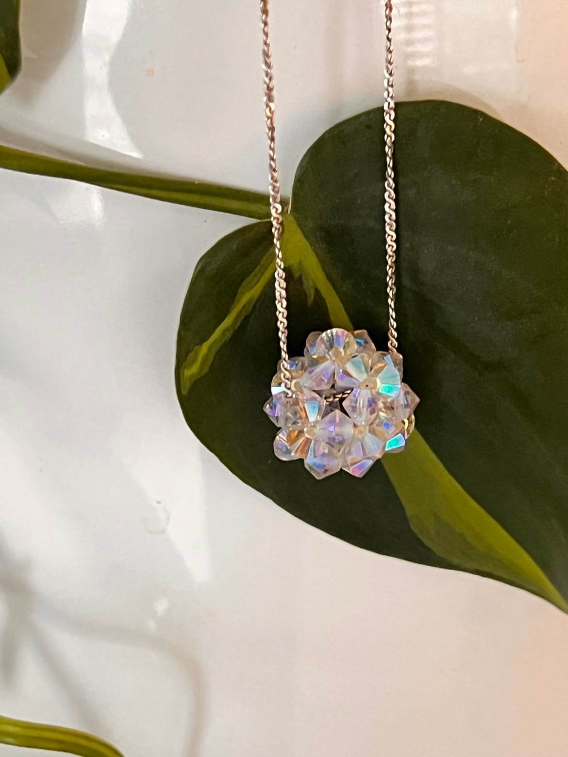 Swarovski fleur de vie pendentif argenté bijoux fantaisies vertus et  bienfaits - Escale Sensorielle